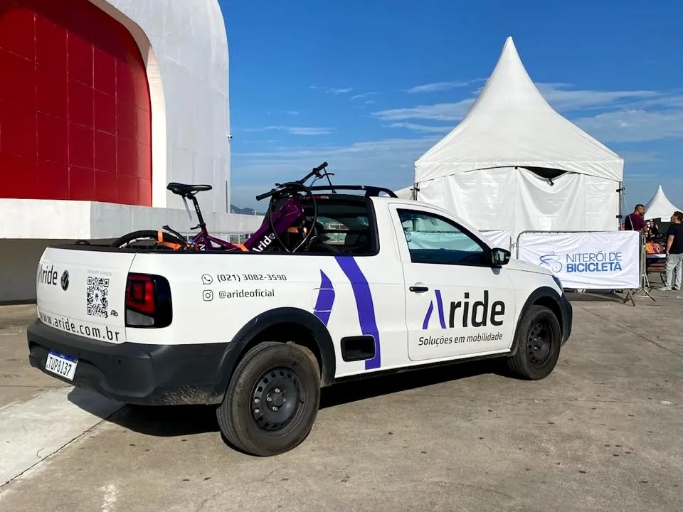 Caminhonete Aride Assist no MAC Niterói